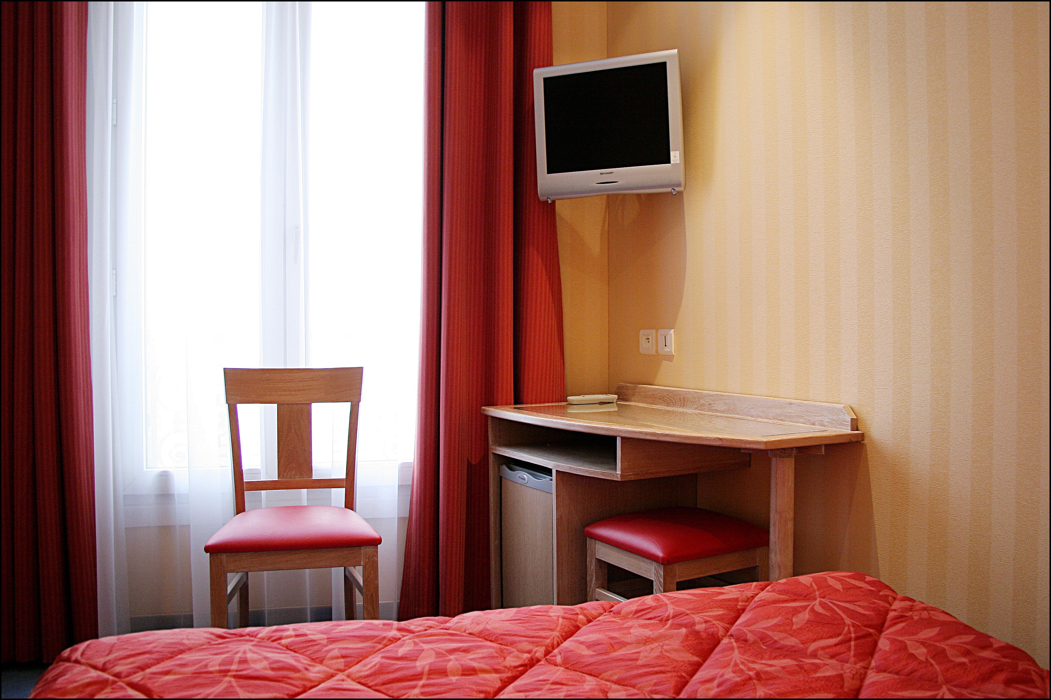 Grand Hotel Dore Paris Exterior foto